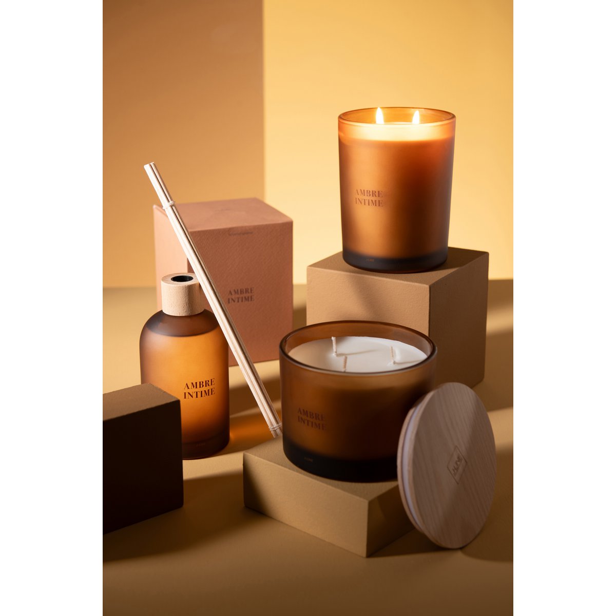 Bougie parfumée Ambre Intime — Chaleur ambrée & élégance cocooning