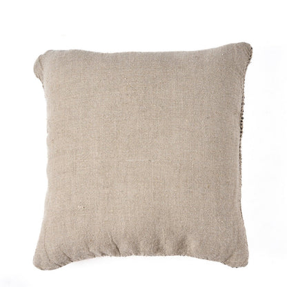 Housse de coussin lin ARCANCE dans un intérieur bohème chic