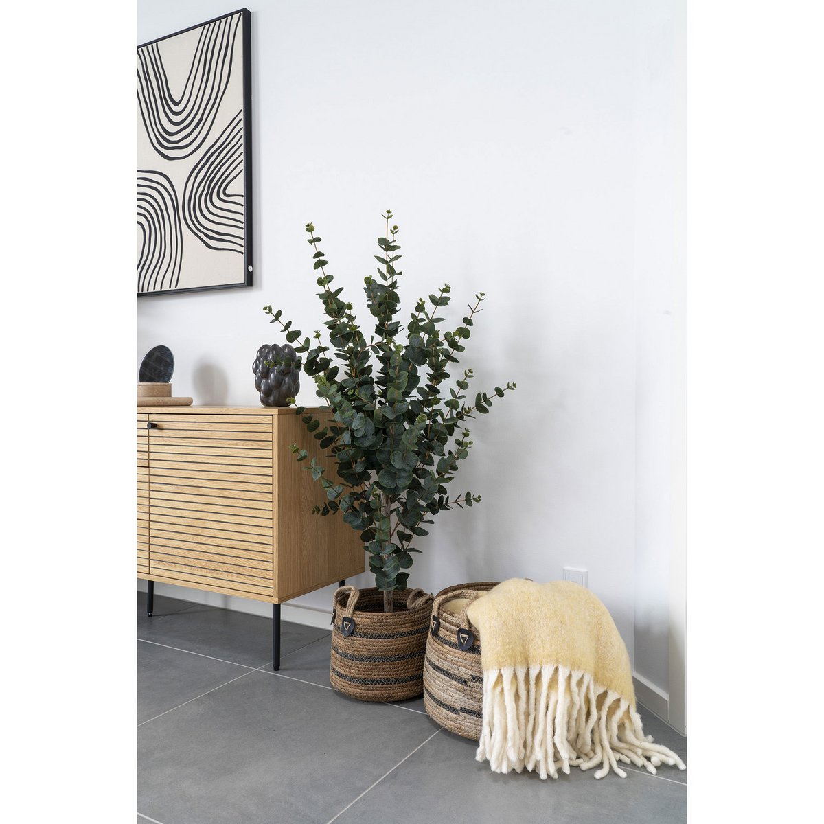 Panier Erba grand format en feuille de bananier – vue de face fond blanc