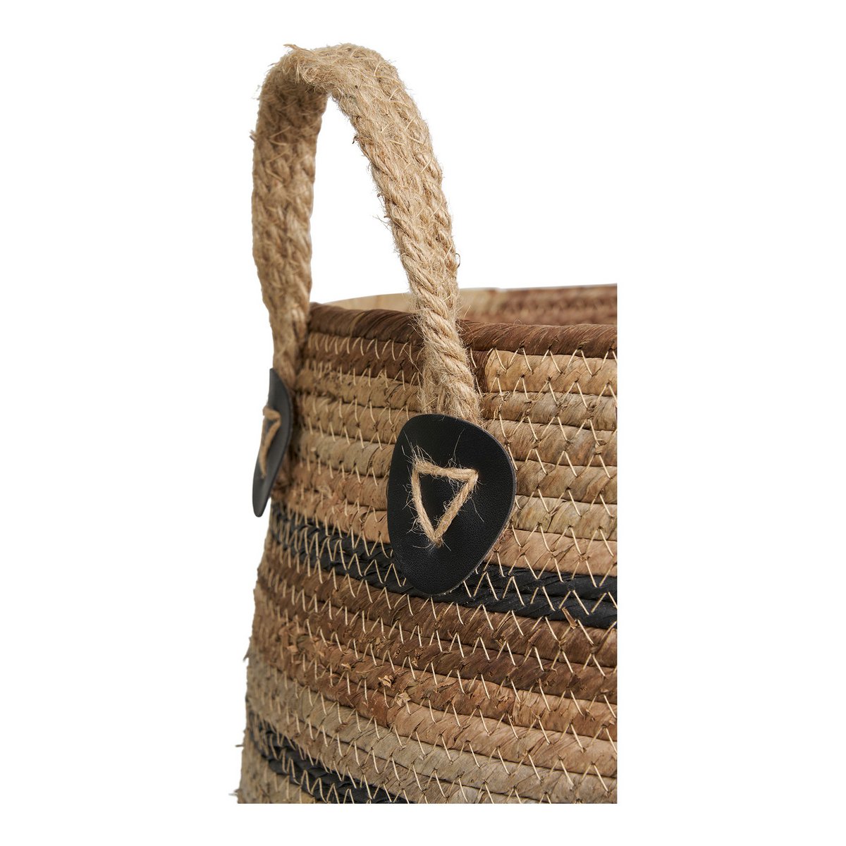 Panier Erba utilisé comme cache-pot avec plante verte – ambiance salon