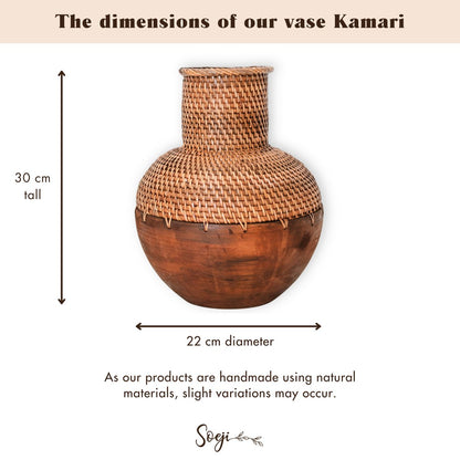 Vase Kamari en rotin et bois – vue trois quarts fond blanc