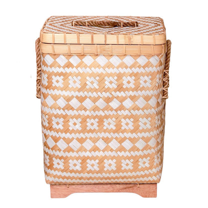 Panier à linge DARI en bambou tressé – fond blanc