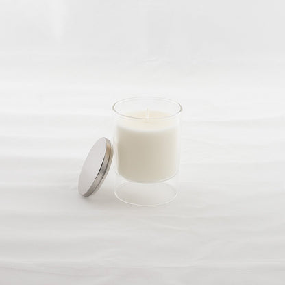 Bougie blanche musc – verre ouvert couvercle posé fond blanc
