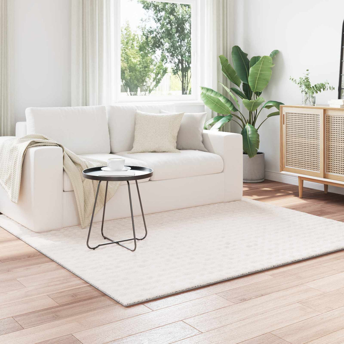 SIROLO – Tapis carré crème 240 × 240 cm